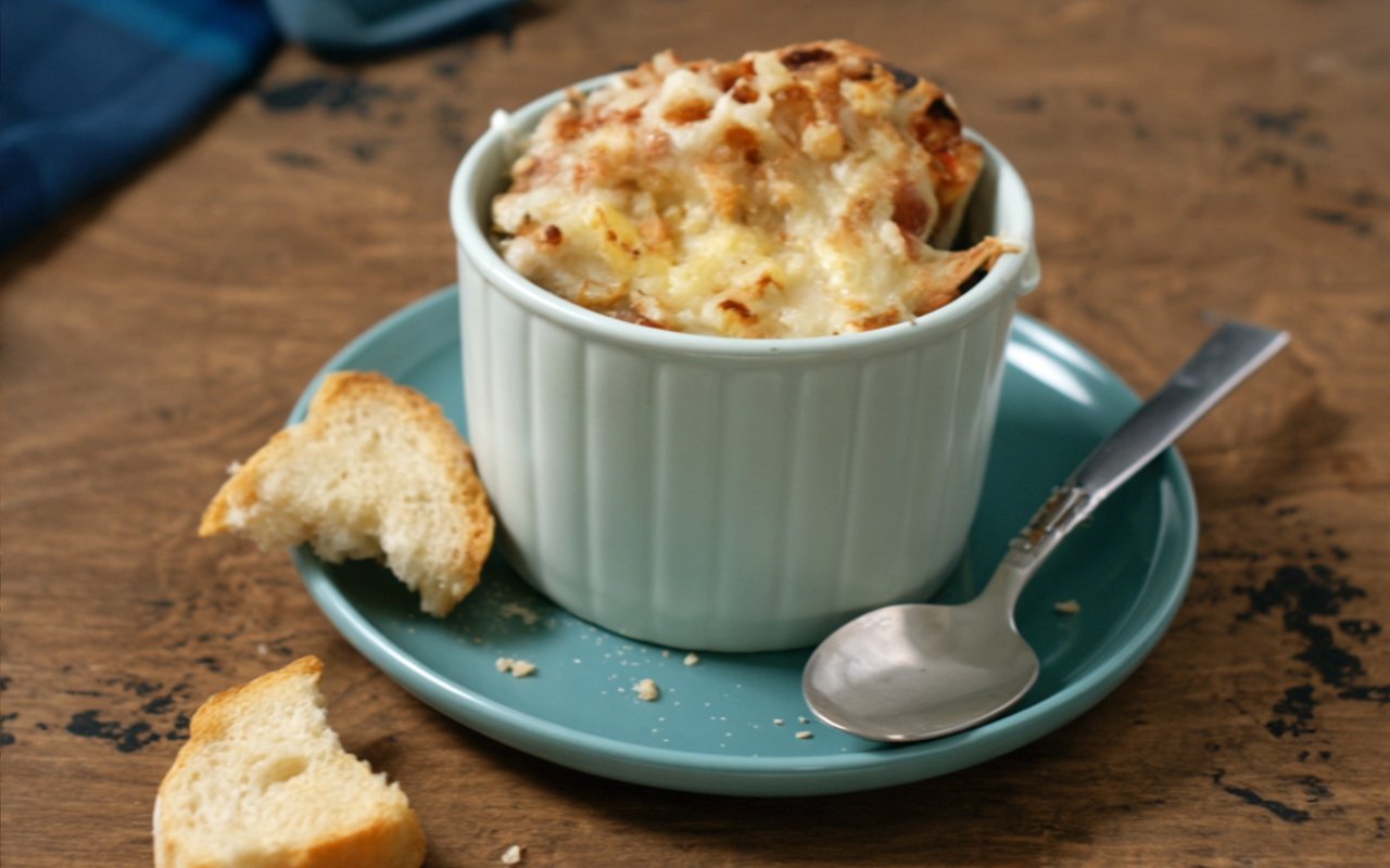 Time-Tested Perfection: Master Authentic French Onion Soup at Home
